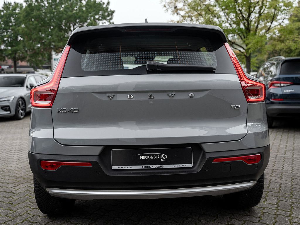Volvo XC40 2023 г. Серый, пробег 39500 км