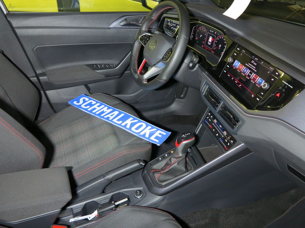 Volkswagen Polo 2023 г. Белый, пробег 57400 км