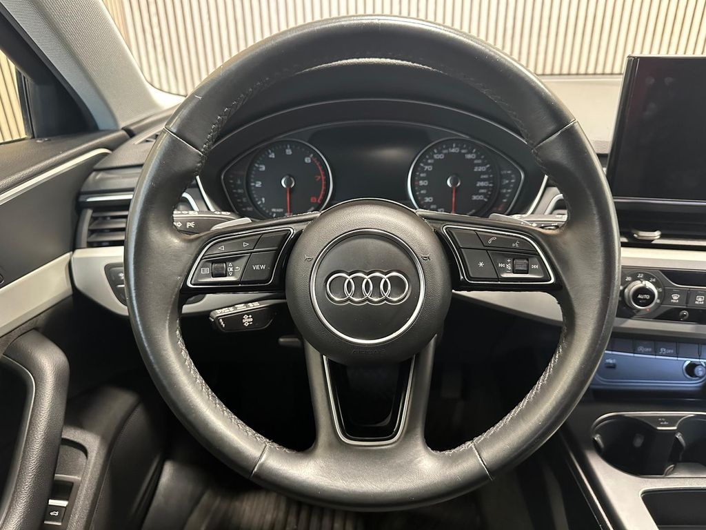 Audi A4 2022 г. Чёрный, пробег 50930 км