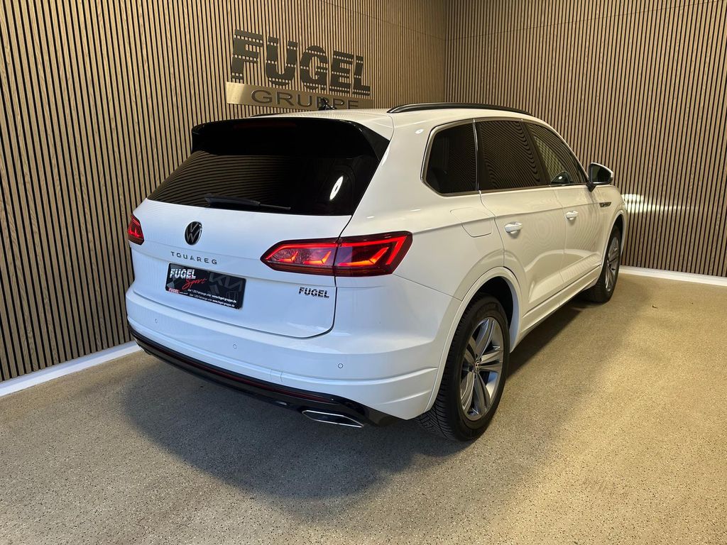 Volkswagen Touareg 2021 г. Белый, пробег 41840 км