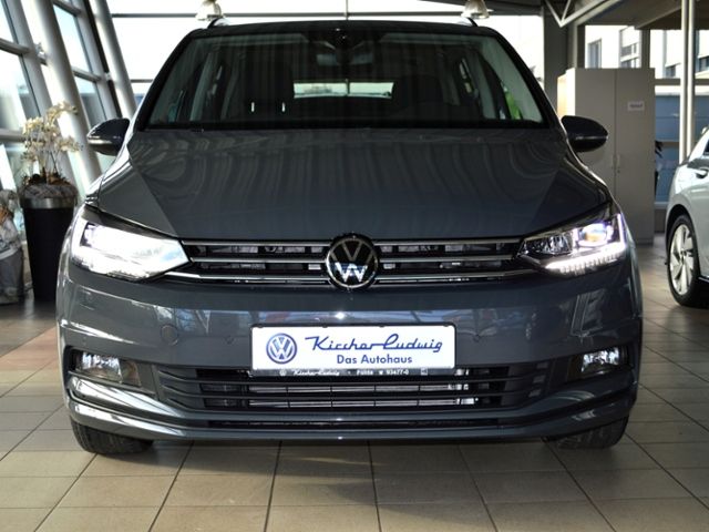 Volkswagen Touran 2026 г. Серый, пробег 11800 км