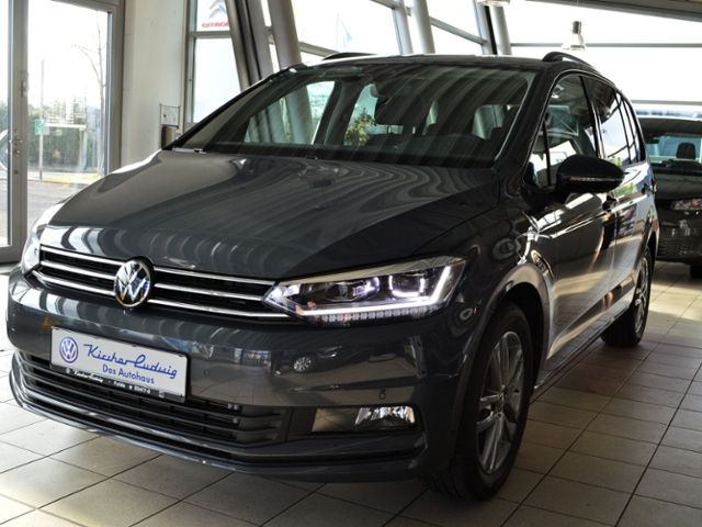Volkswagen Touran 2026 г. Серый, пробег 11800 км