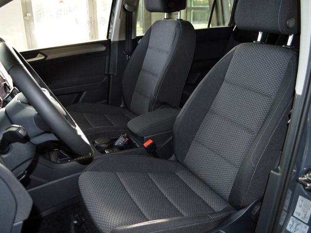 Volkswagen Touran 2026 г. Серый, пробег 11800 км
