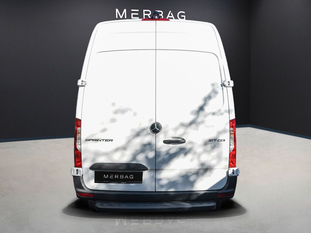Mercedes-Benz SPRINTER 2024 г. Белый, пробег 52700 км