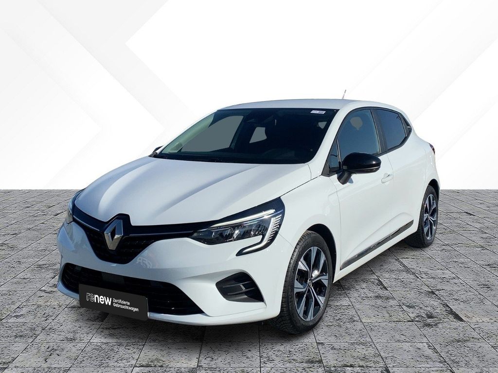 Renault Clio 2023 г. Белый, пробег 54731 км
