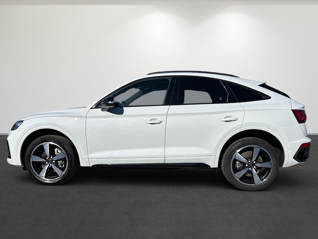Audi Q5 2023 г. Белый, пробег 43415 км