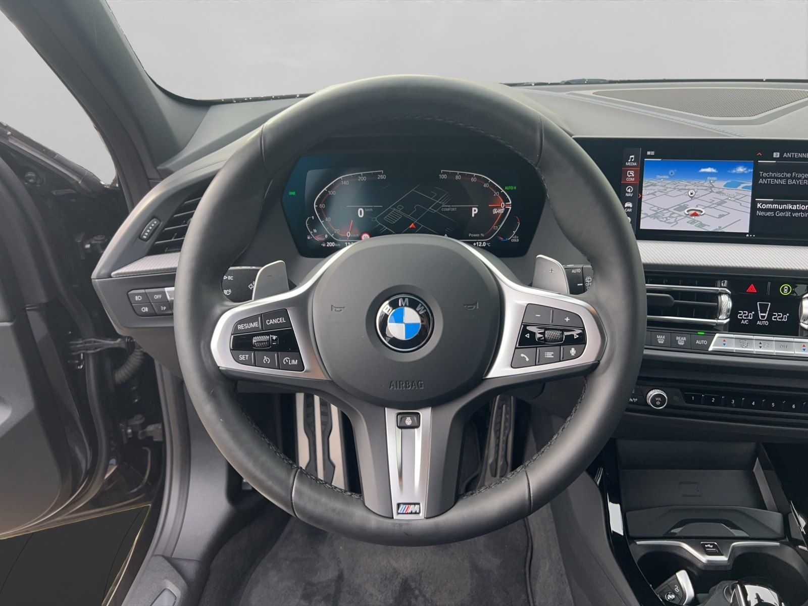 BMW 120 2023 г. Чёрный, пробег 43600 км