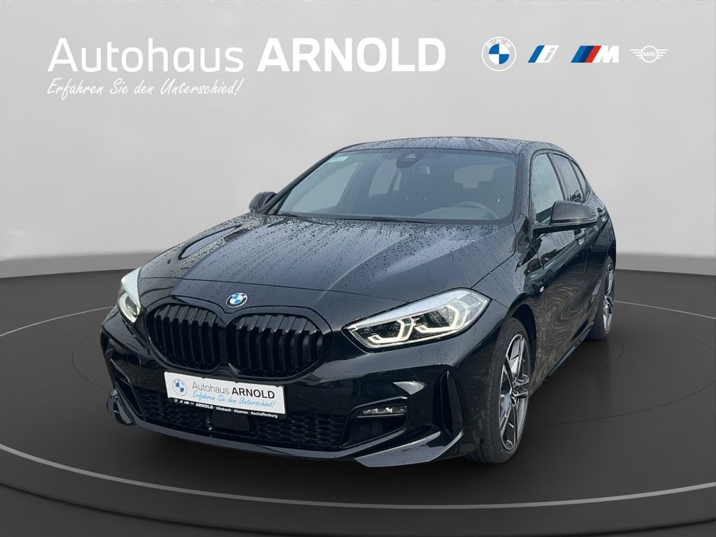 BMW 120 2023 г. Чёрный, пробег 43600 км