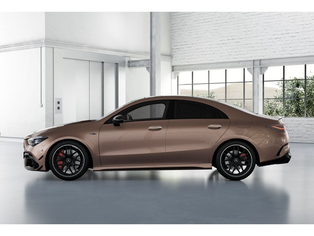 Mercedes-Benz CLA 45 AMG 2023 г. Золотистый, пробег 34249 км