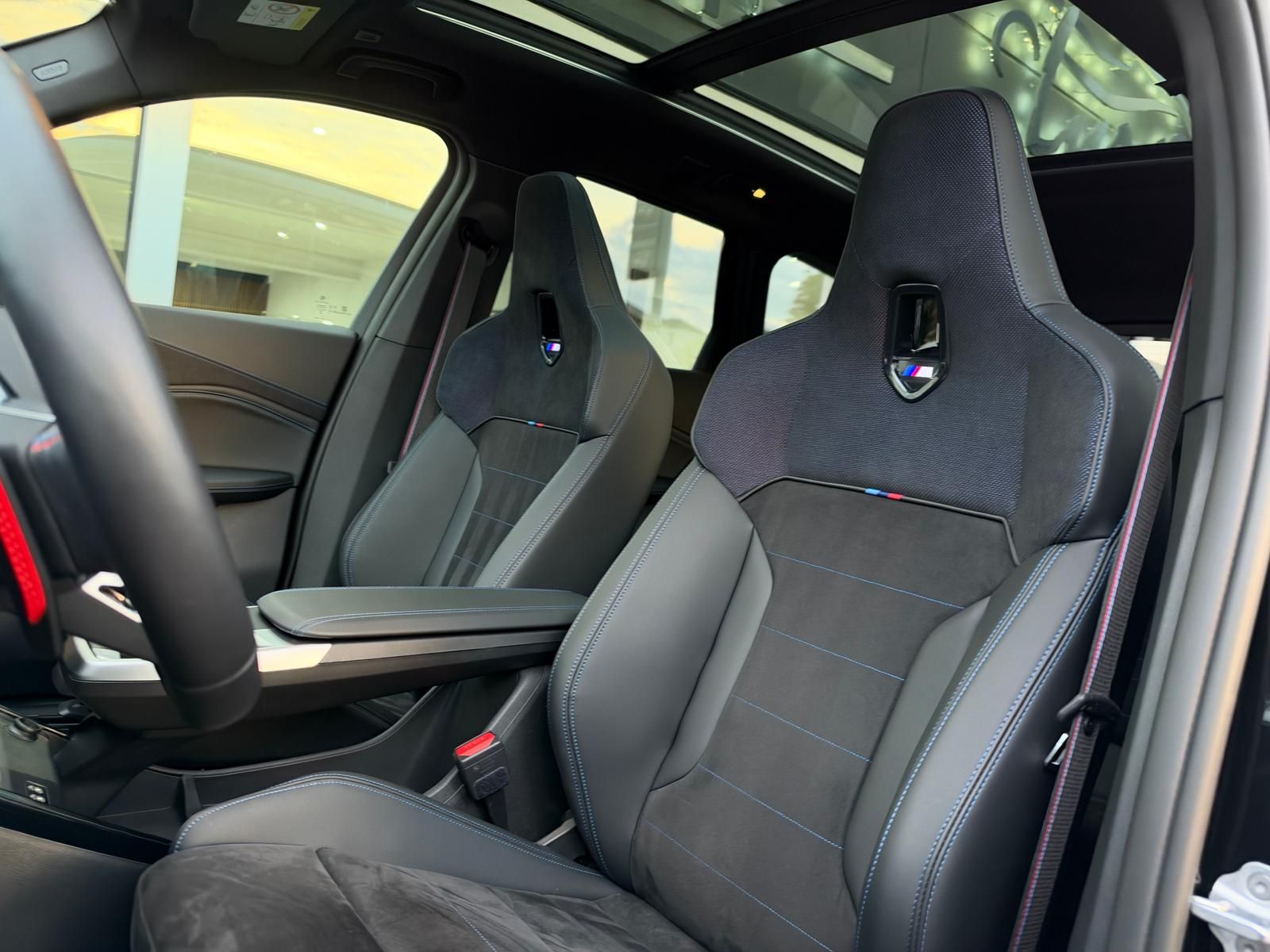 BMW X1 2026 г. Чёрный, пробег 7407 км