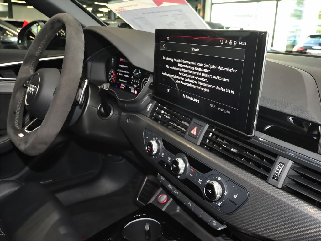 Audi RS4 2024 г. Чёрный, пробег 44100 км