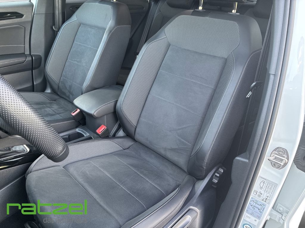 Volkswagen T-Roc 2023 г. Белый, пробег 38583 км