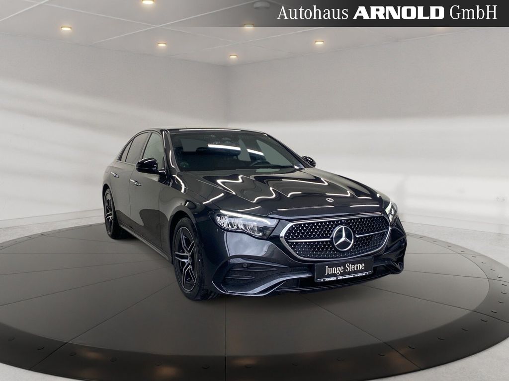 Mercedes-Benz E 220 2023 г. Серый, пробег 43220 км