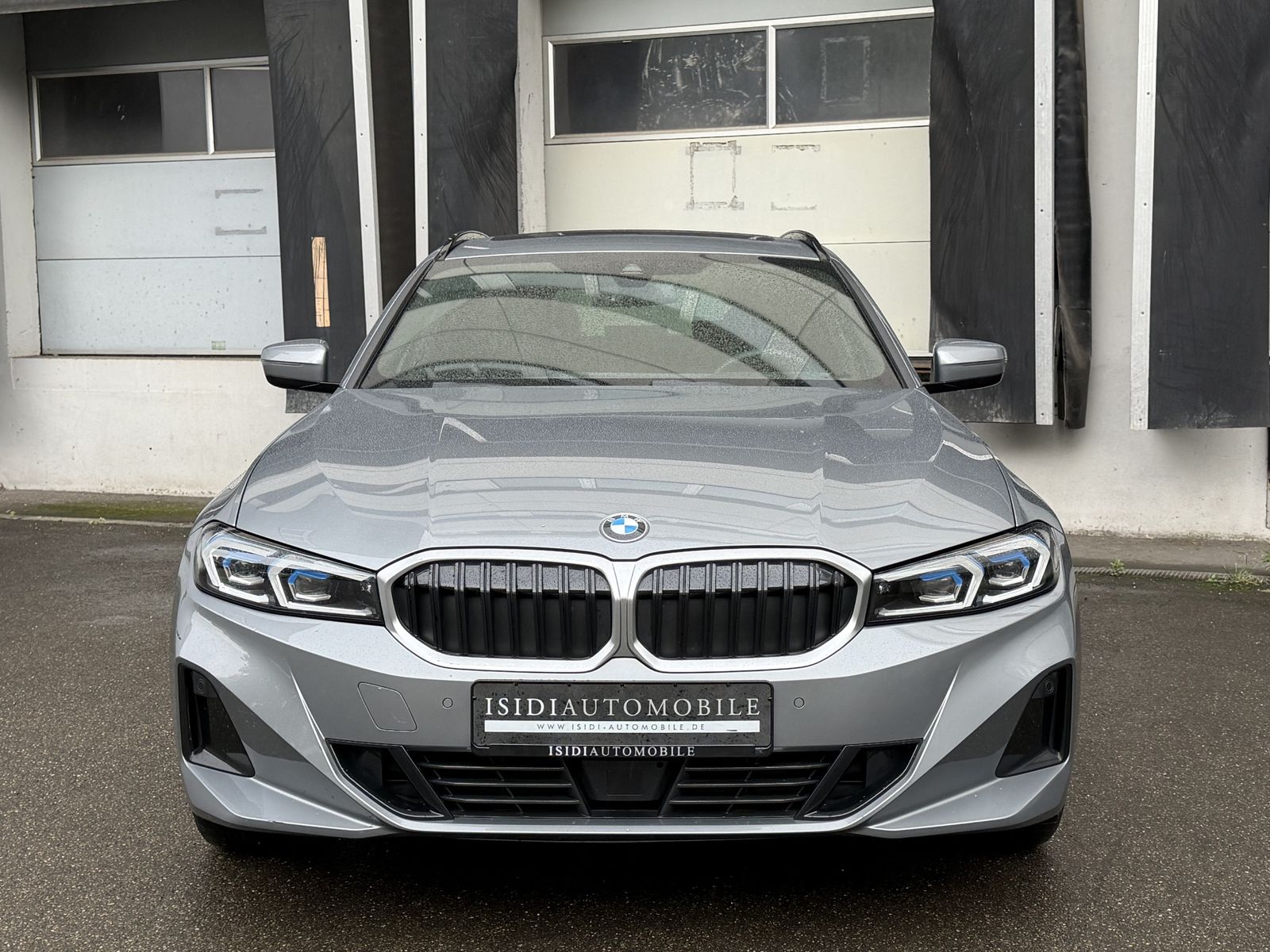BMW 320 2023 г. Серый, пробег 57000 км