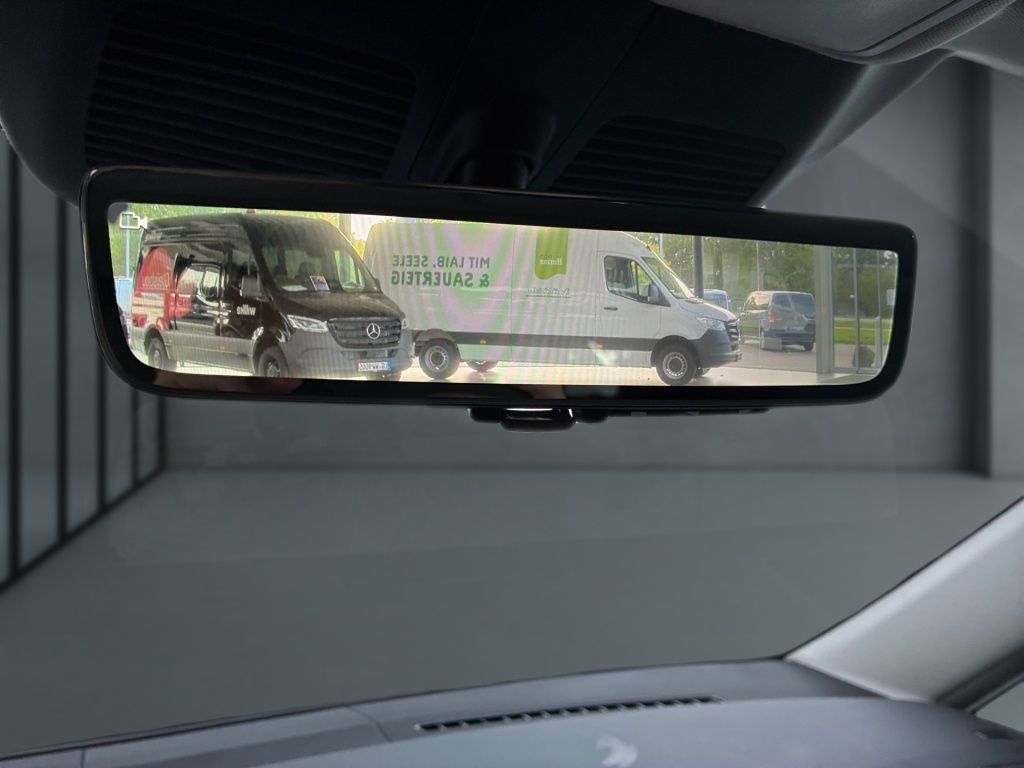 Mercedes-Benz V 300 2025 г. Серебристый, пробег 39776 км