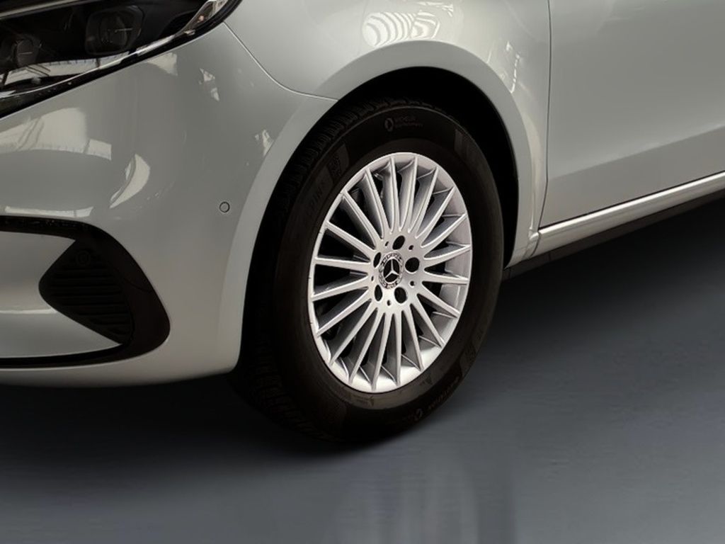 Mercedes-Benz V 300 2025 г. Серебристый, пробег 39776 км