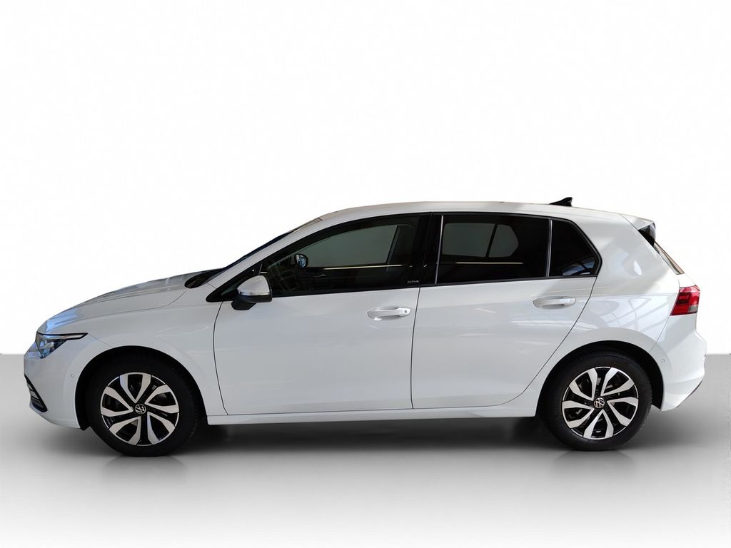 Volkswagen Golf 2023 г. Белый, пробег 43100 км