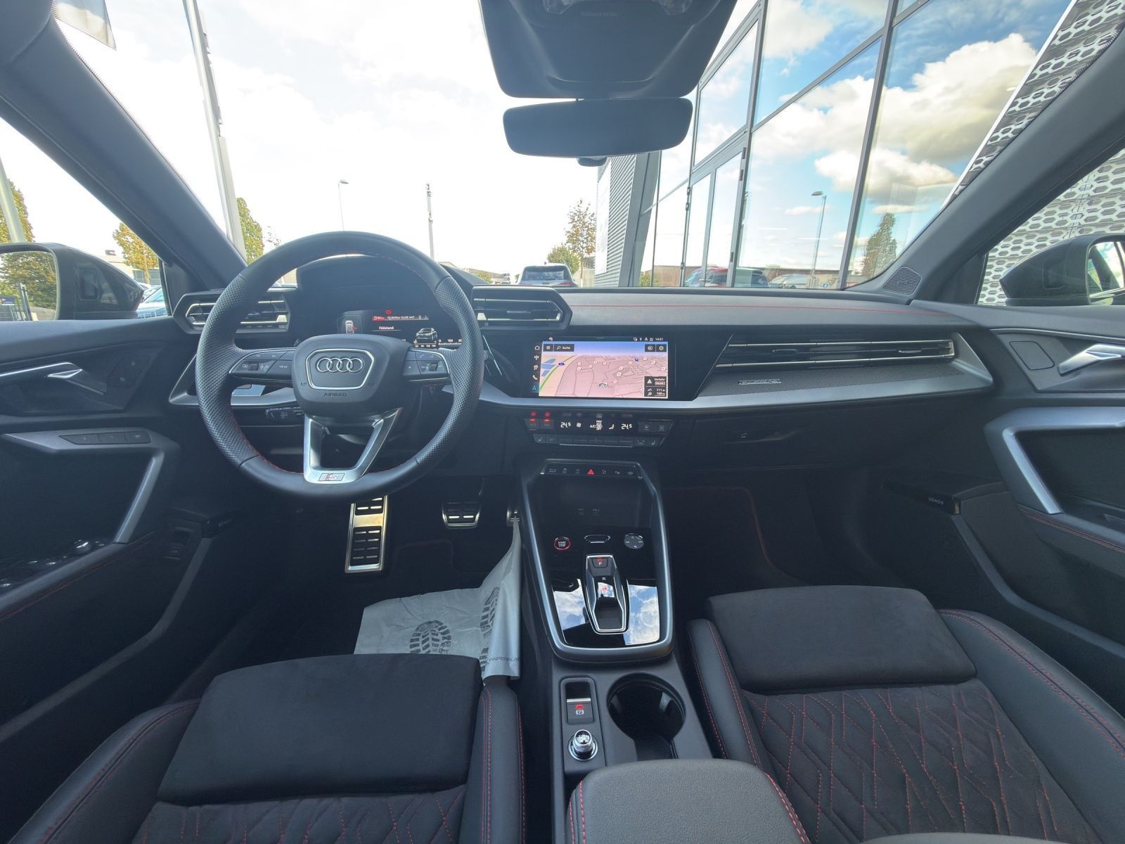 Audi S3 2026 г. Чёрный, пробег 9700 км