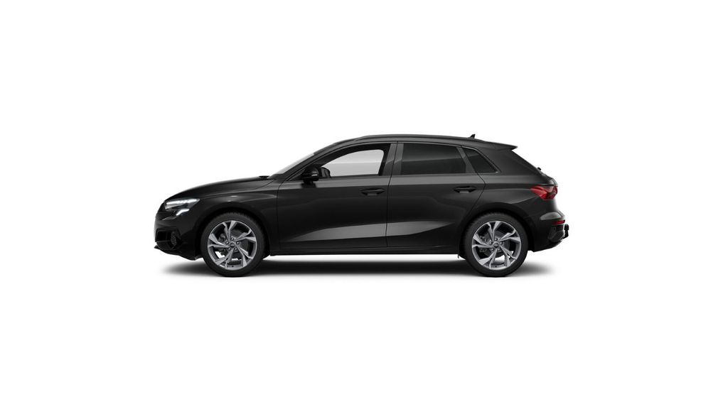 Audi A3 2023 г. Чёрный, пробег 36800 км