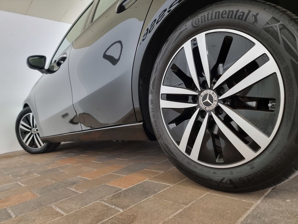 Mercedes-Benz A 220 2022 г. Чёрный, пробег 41300 км