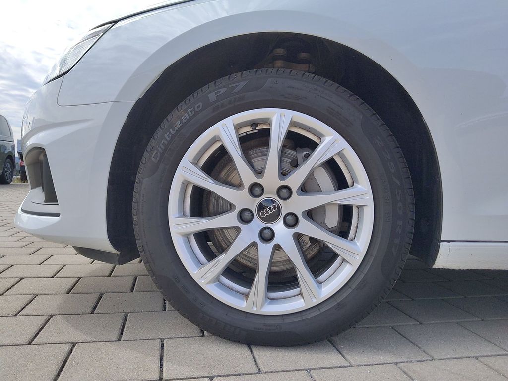 Audi A4 2024 г. Белый, пробег 40600 км