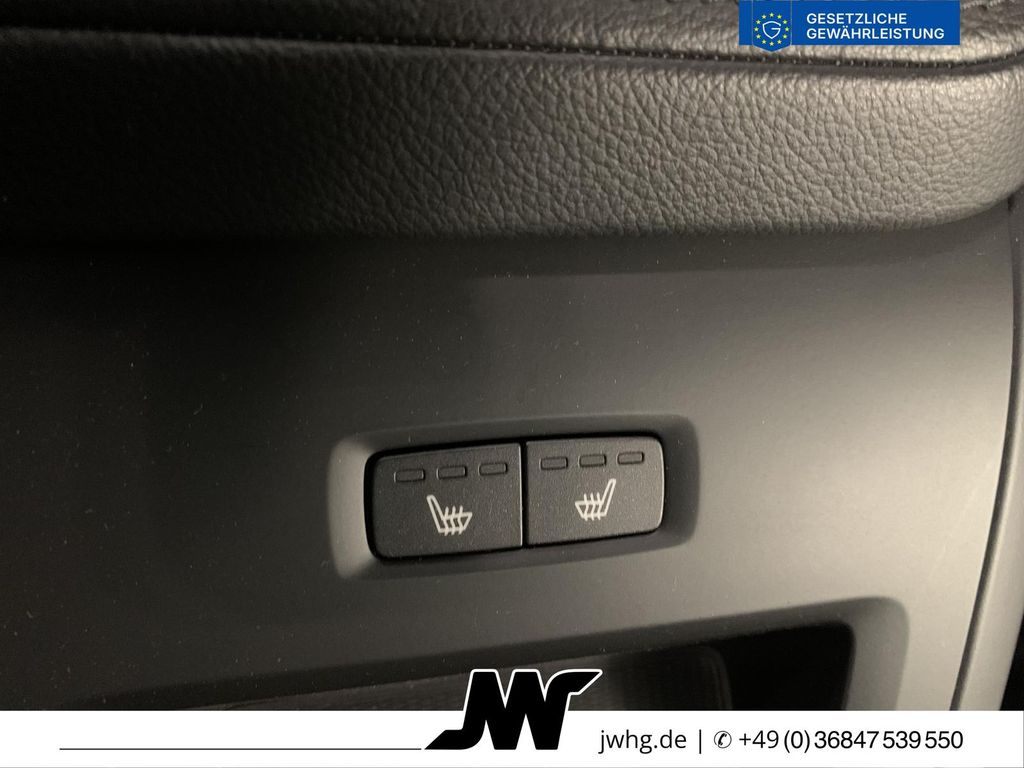 Volvo XC60 2022 г. Синий, пробег 60000 км