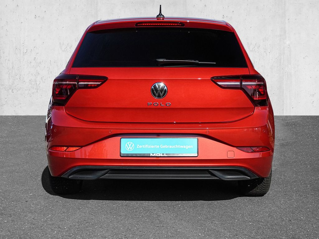 Volkswagen Polo 2024 г. Красный, пробег 34942 км