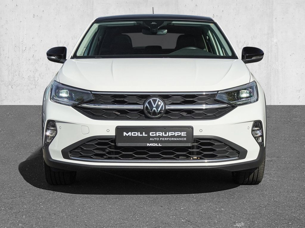 Volkswagen Taigo 2022 г. Белый, пробег 38443 км