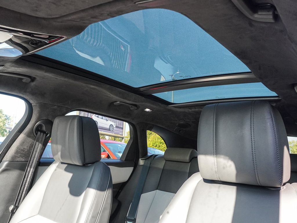 Land Rover Range Rover Velar 2024 г. Серый, пробег 54604 км