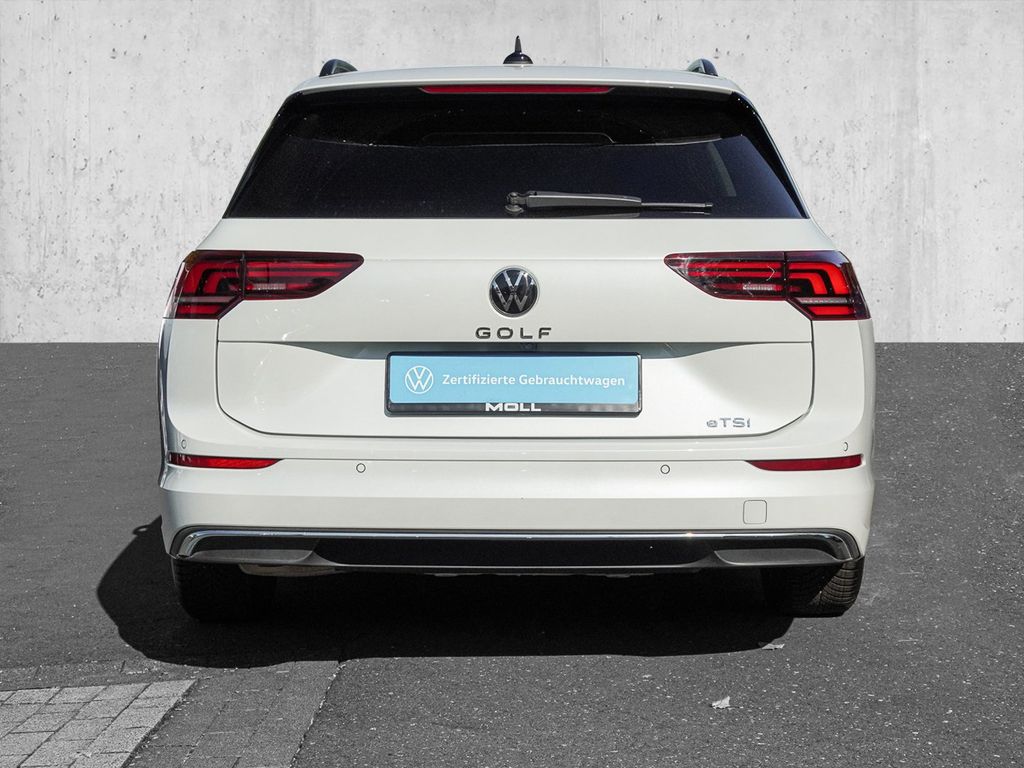 Volkswagen Golf 2026 г. Белый, пробег 26124 км