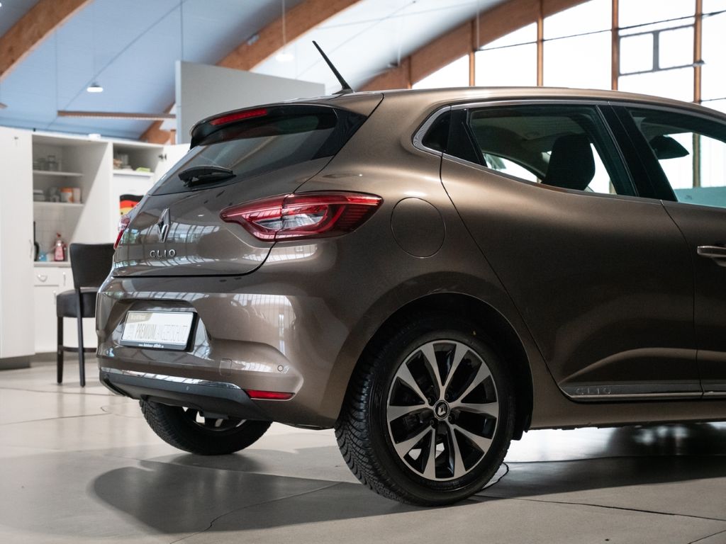 Renault Clio 2021 г. Коричневый, пробег 33248 км