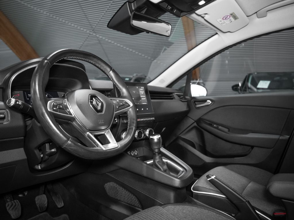 Renault Clio 2021 г. Коричневый, пробег 33248 км