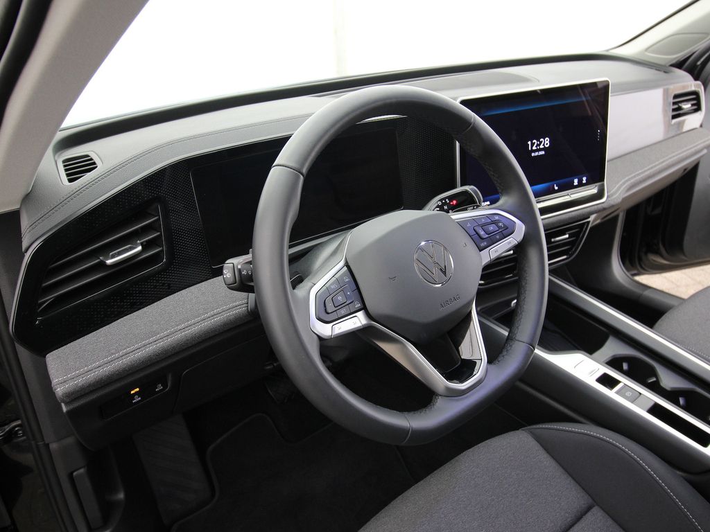 Volkswagen PASSAT VARIANT 2025 г. Чёрный, пробег 47119 км