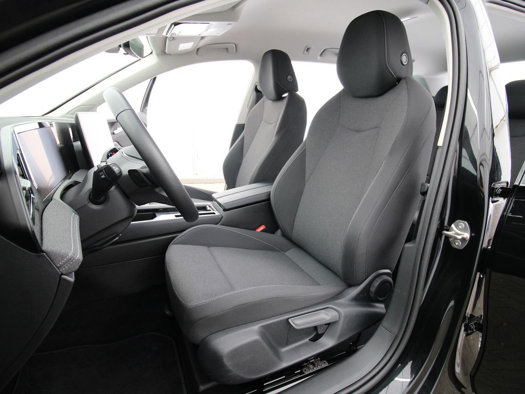 Volkswagen PASSAT VARIANT 2025 г. Чёрный, пробег 47119 км