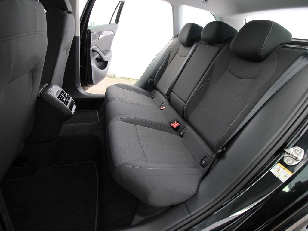 Volkswagen PASSAT VARIANT 2025 г. Чёрный, пробег 47119 км