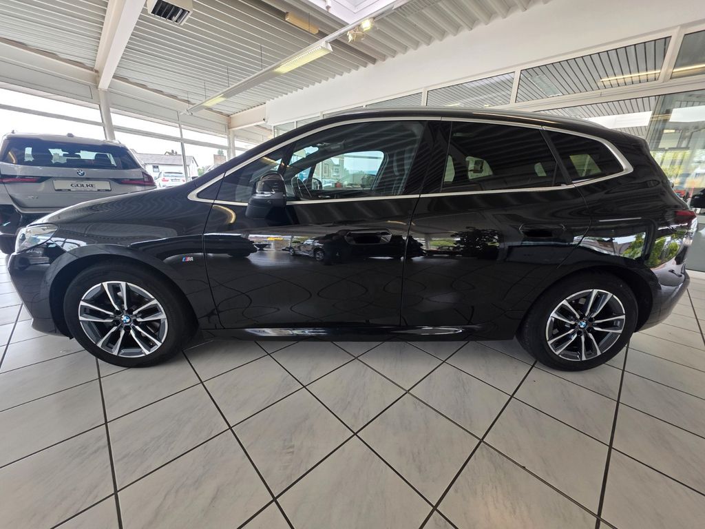BMW 220 ACTIVE TOURER 2023 г. Чёрный, пробег 58300 км