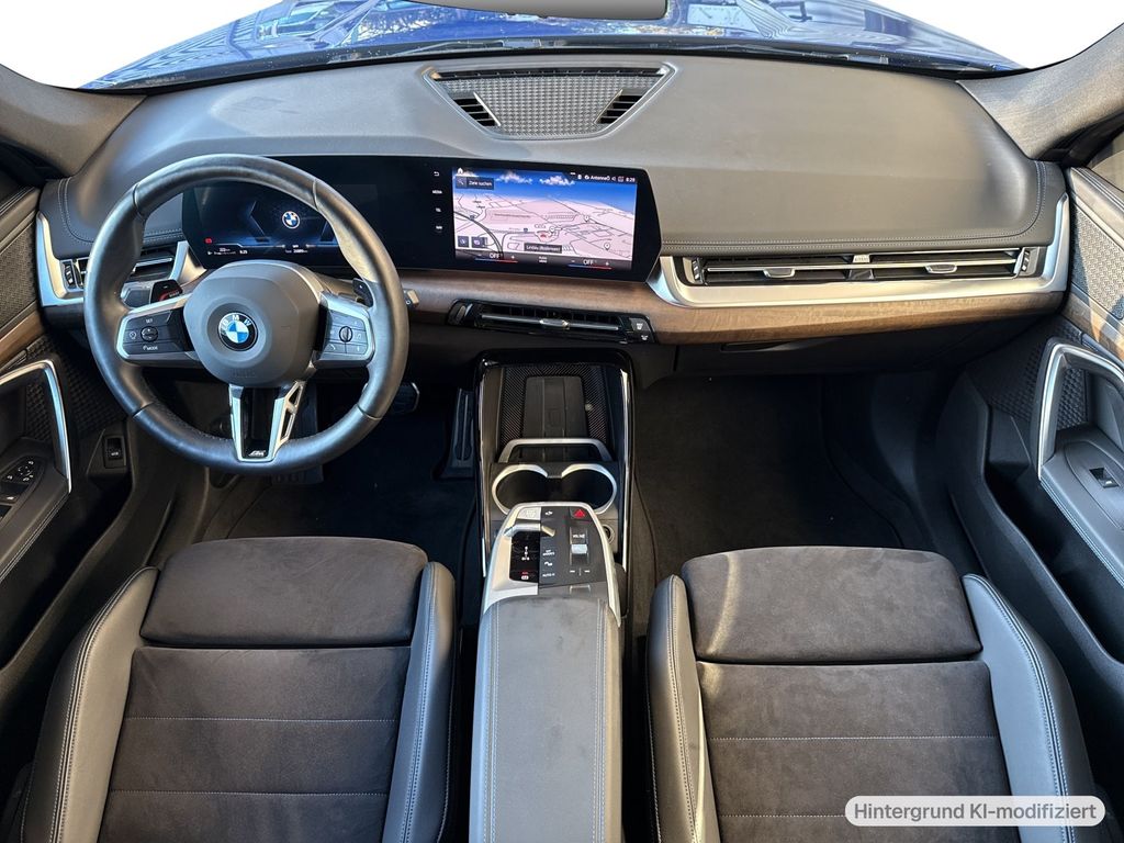BMW X1 2023 г. Синий, пробег 27400 км