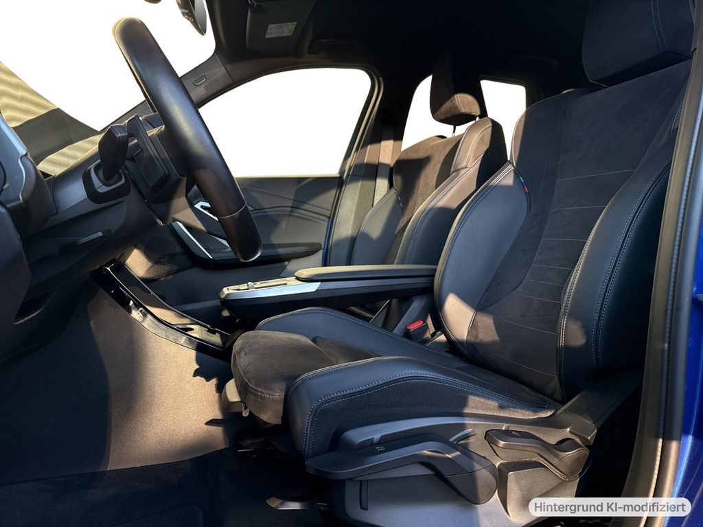 BMW X1 2023 г. Синий, пробег 27400 км