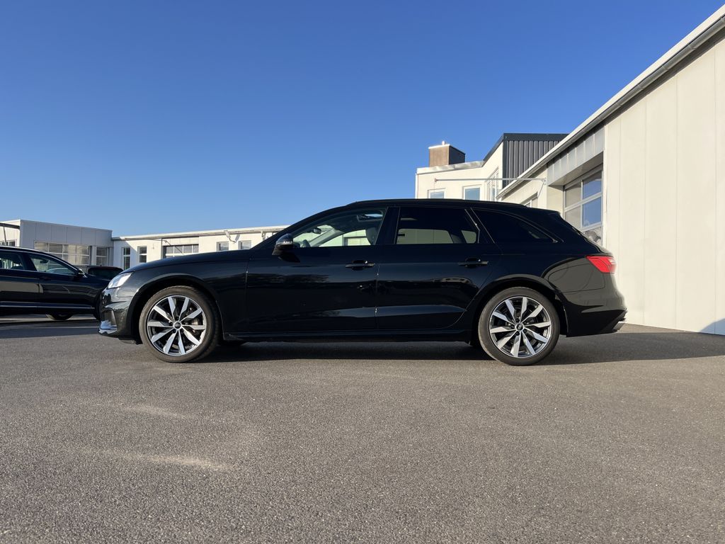 Audi A4 2023 г. Чёрный, пробег 55176 км