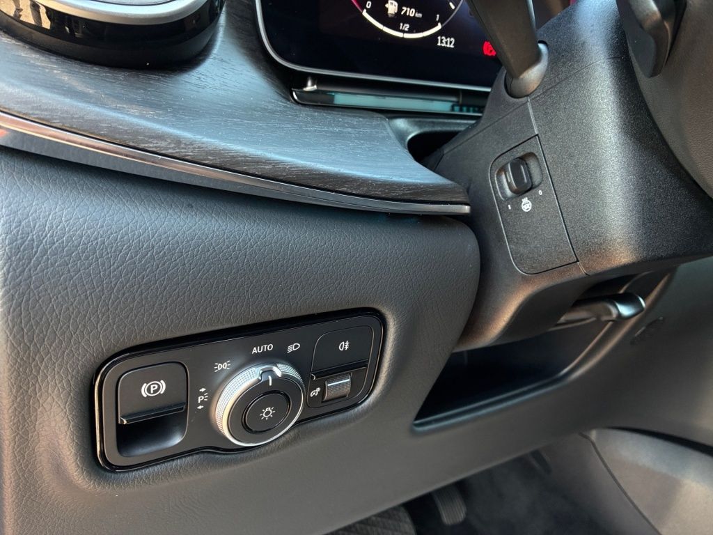 Mercedes-Benz V 300 2025 г. Чёрный, пробег 26803 км