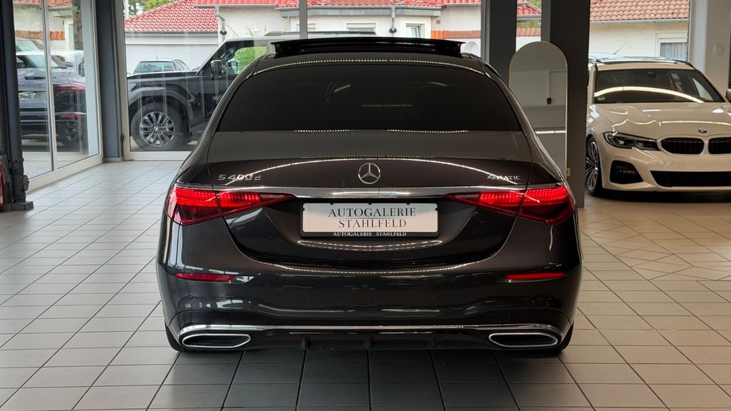 Mercedes-Benz S 400 2023 г. Серый, пробег 32000 км