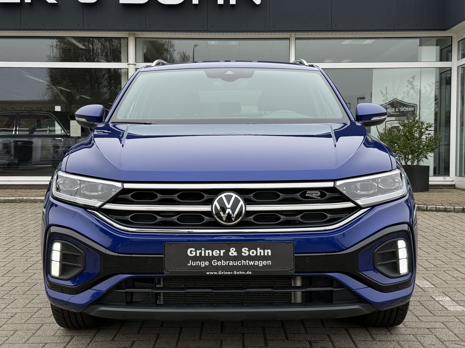 Volkswagen T-Roc 2025 г. Синий, пробег 24964 км