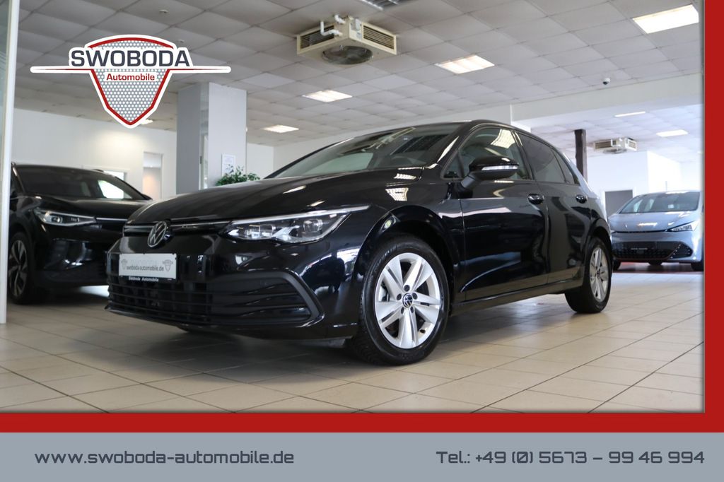Volkswagen Golf 2023 г. Чёрный, пробег 44306 км