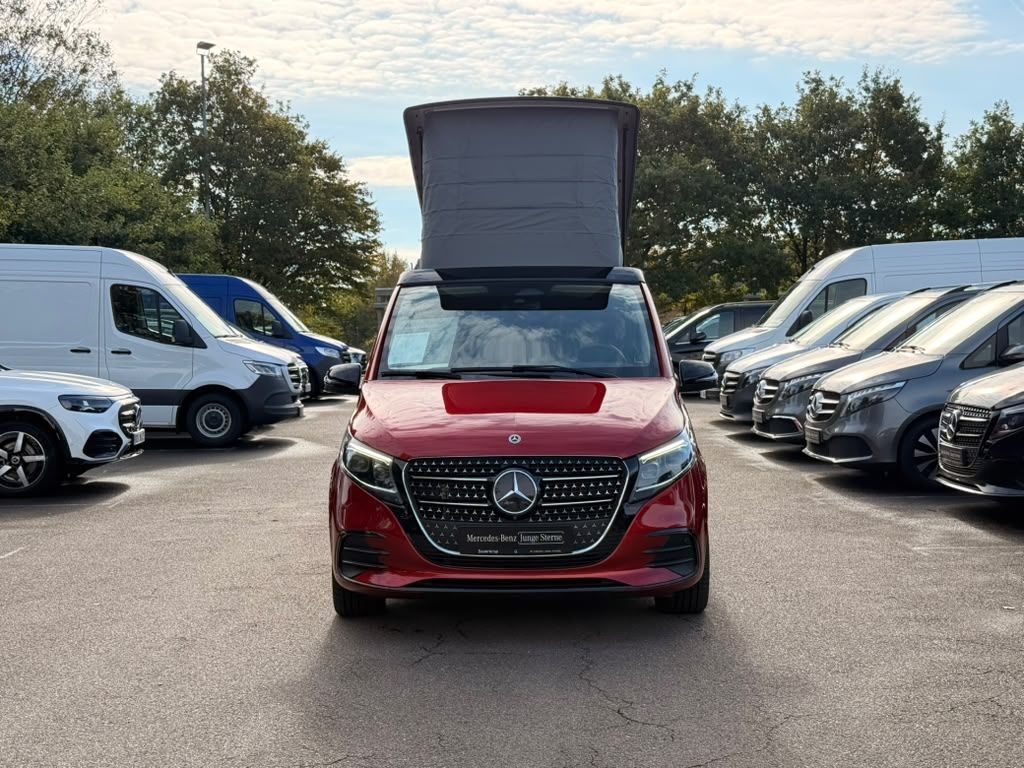 Mercedes-Benz V 250 2024 г. Красный, пробег 53375 км