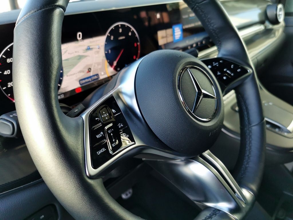 Mercedes-Benz V 220 2025 г. Серый, пробег 19657 км