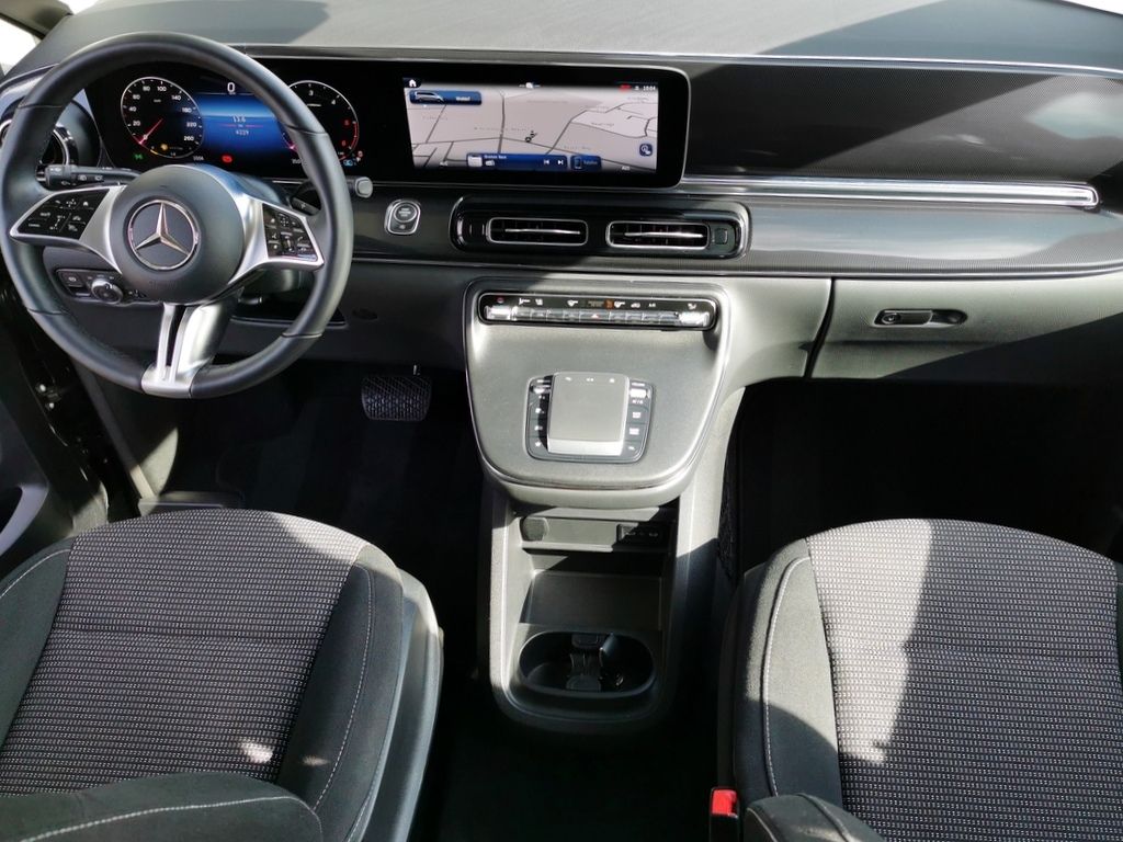 Mercedes-Benz V 220 2025 г. Серый, пробег 4215 км