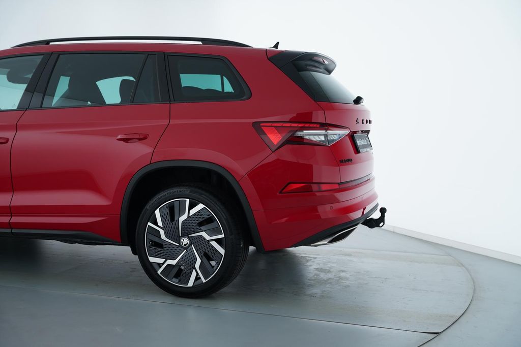 Skoda Kodiaq 2022 г. Красный, пробег 53896 км