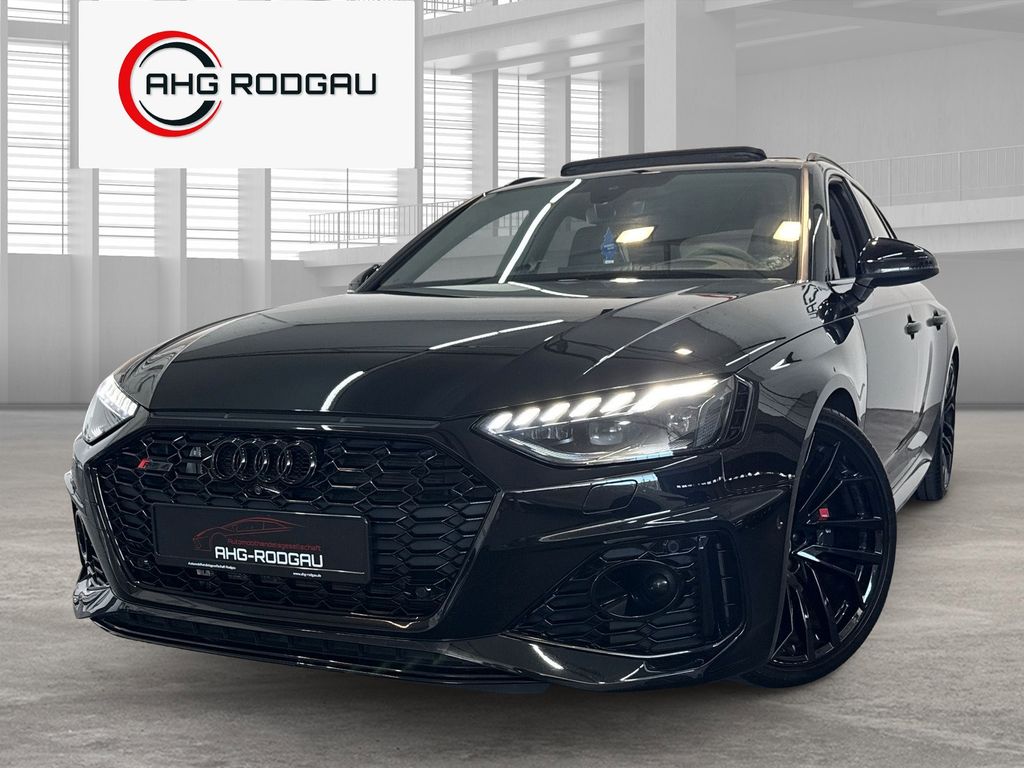 Audi RS4 2023 г. Чёрный, пробег 59057 км
