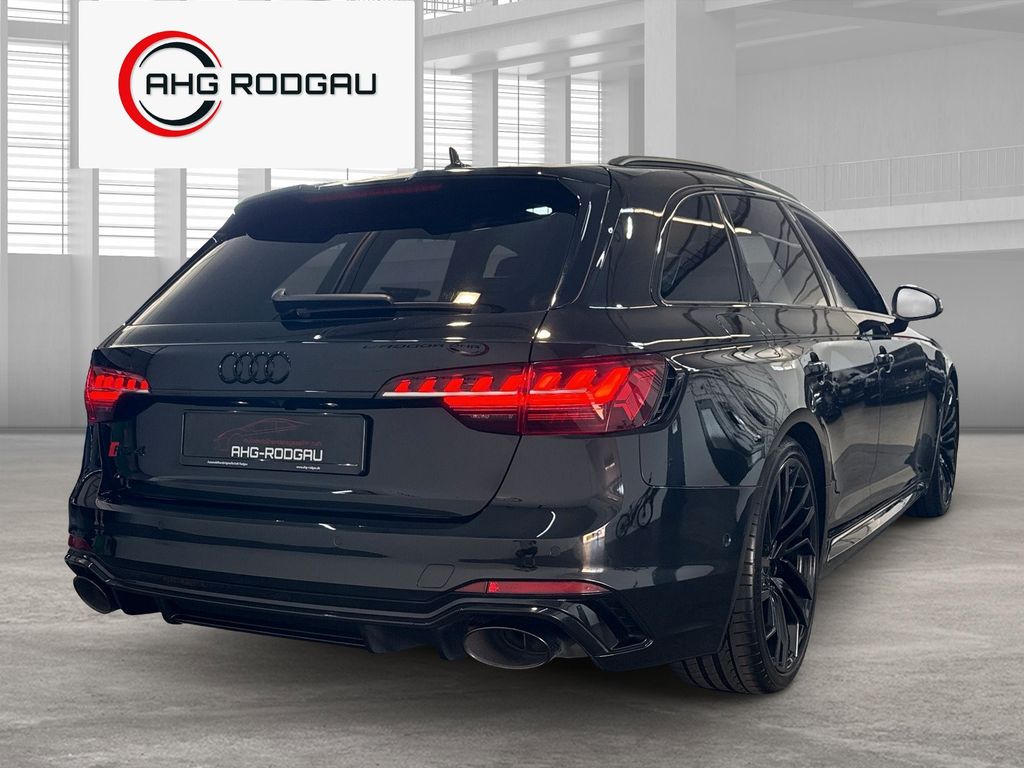 Audi RS4 2023 г. Чёрный, пробег 59057 км