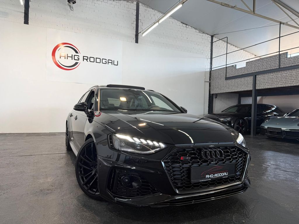 Audi RS4 2023 г. Чёрный, пробег 59057 км